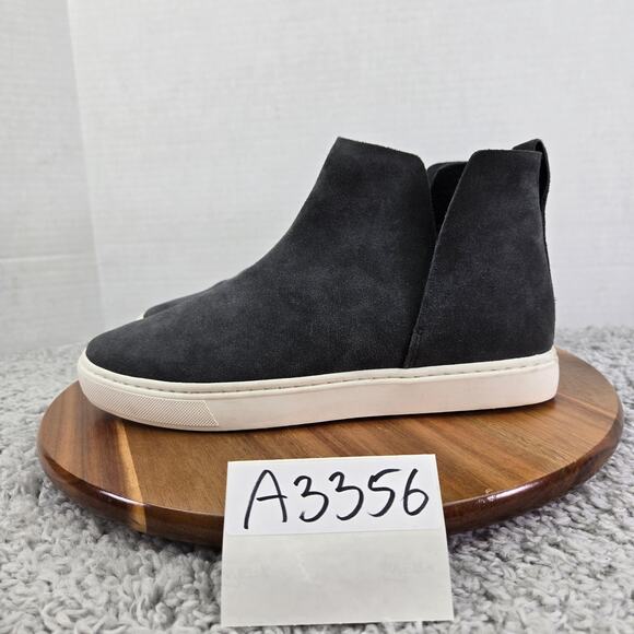 Birdies The Falcon Graphite Gray Suede Casual Lifestyle Bootie Shoe Womens 8.5 - Picture 1 of 14